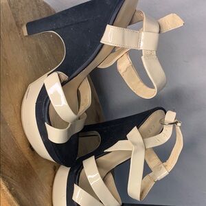 Elegant Guess Cream and Black Women's Heels